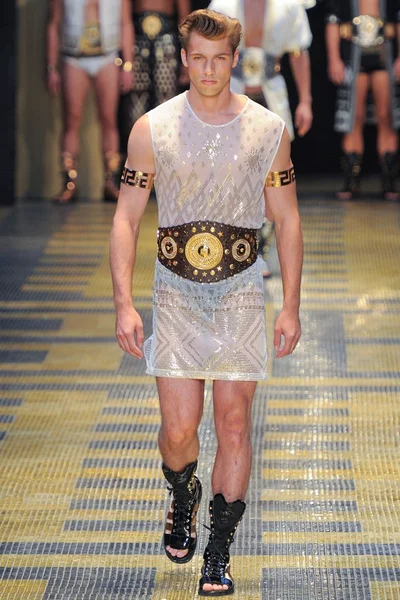 Look 2